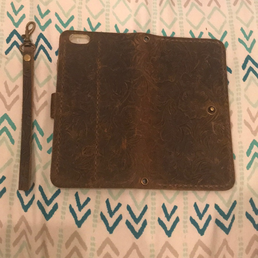 Hand made leather wallet/phone case - Picture 3 of 3
